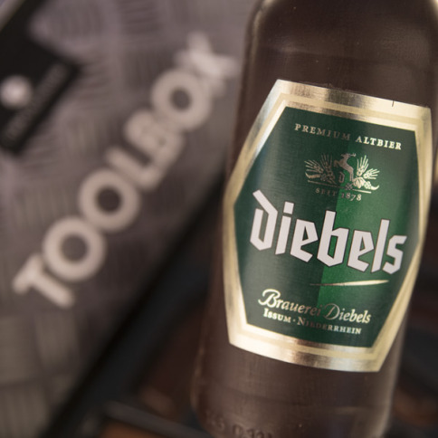 Čokoládové nářadí, nářadí z čokolády, dárek pro kutila, dárek pro muže, dárek pro pány, dárek pro pivaře, čokoládové pivo, čokoládová pivní lahev, pivo z čokolády, dárek ke dni mužů, dárek k mezinárodnímu dni mužů, den mužů